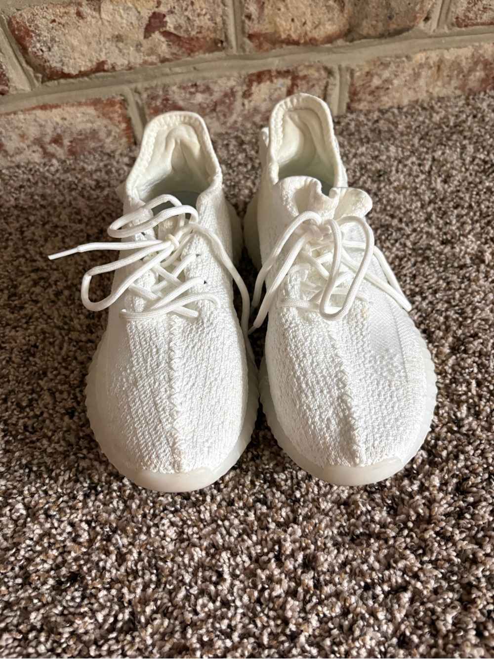 Yeezy Boost 350 V2 Triple White Sneakers